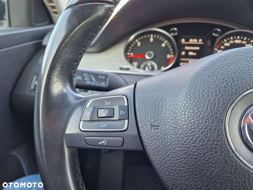 Volkswagen Passat Variant 2.0 TDI Highline DSG - 21