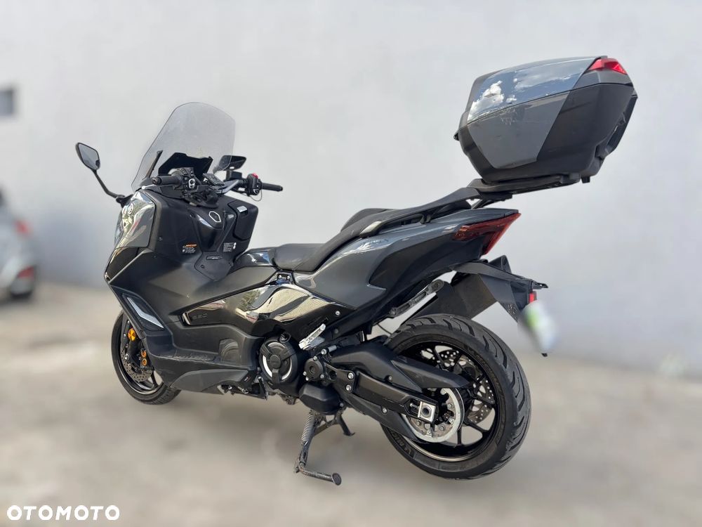 Yamaha Tmax - 4