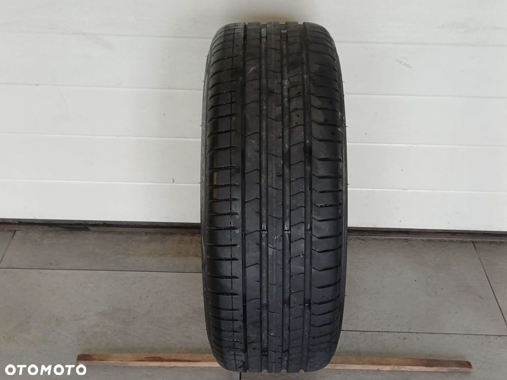 NR 12 Koło lato Volkswagen Atreon 2022 R-Line 245/35/20 Pirelli 3G8601025T - 3