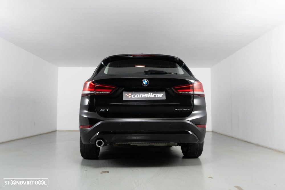 BMW X1 25 e xDrive Corporate Edition - 5