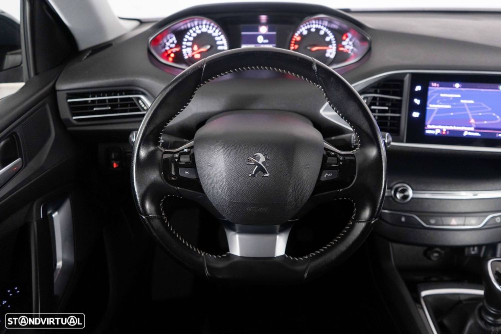 Peugeot 308 SW 1.2 PureTech Active - 27