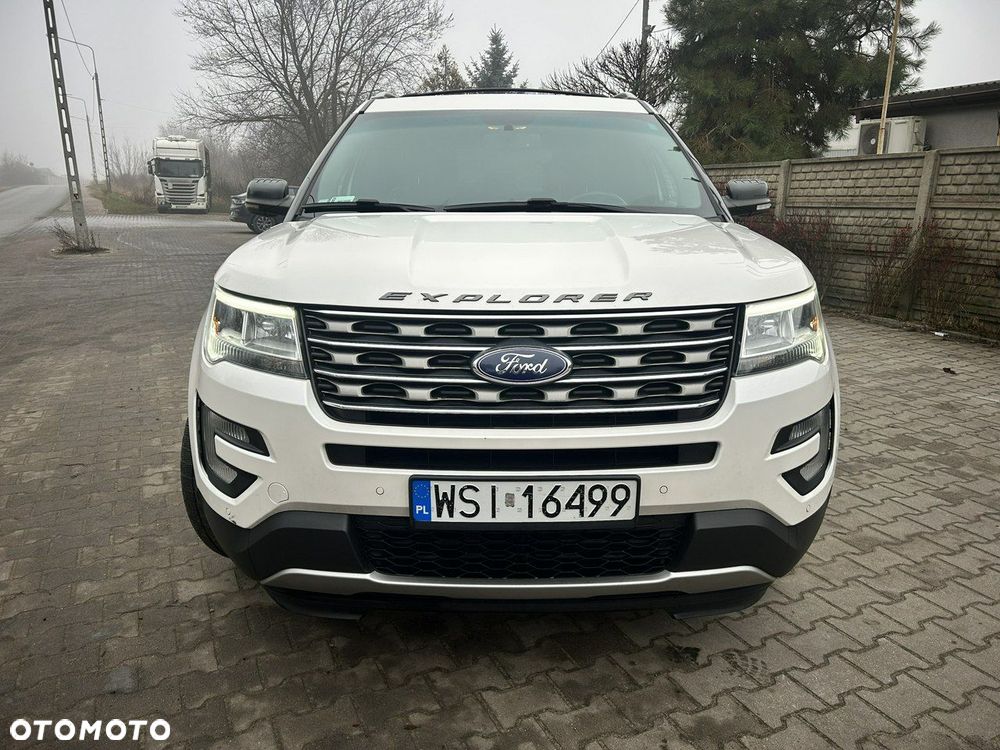 Ford Explorer - 2