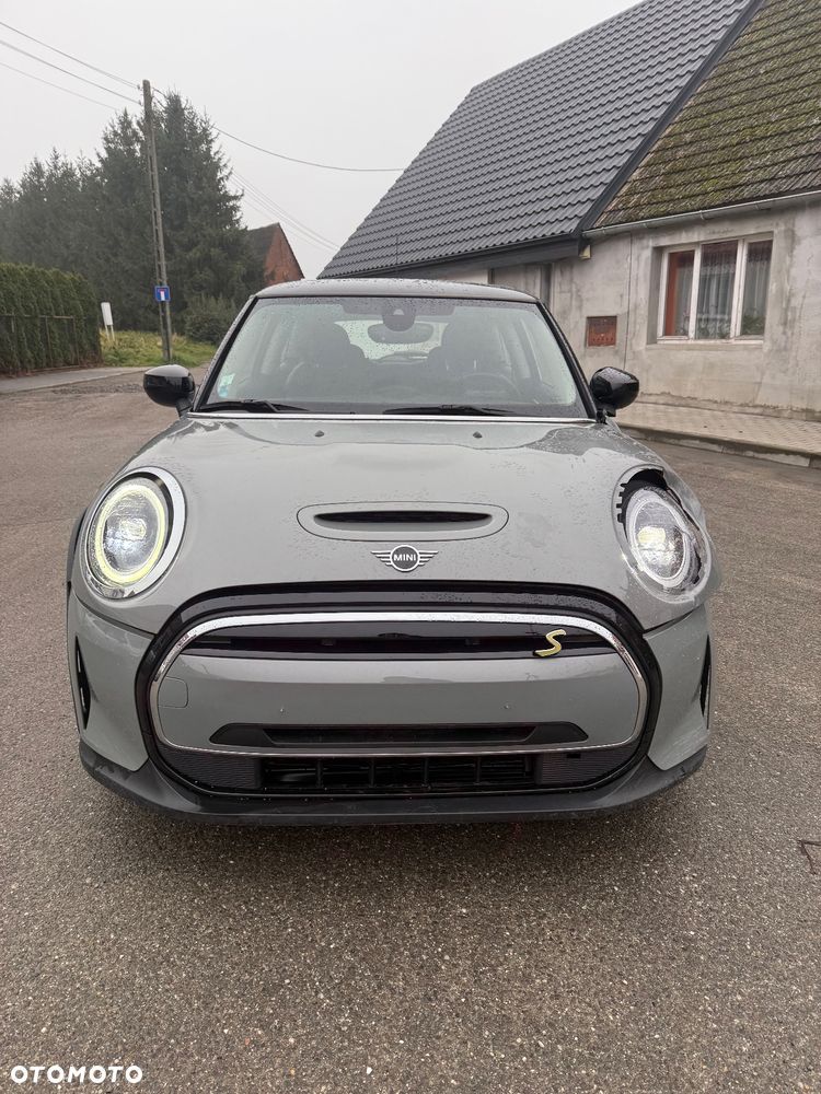 MINI Cooper SE Essential Trim - 28