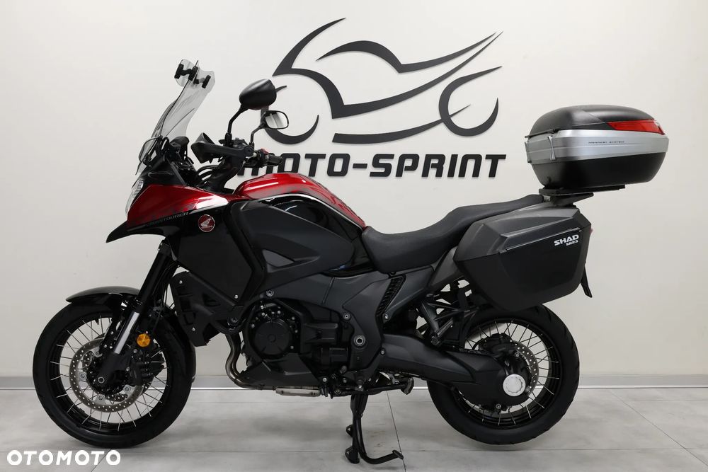 Honda VFR - 3