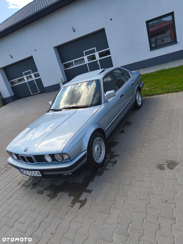 BMW Seria 5 520i - 8