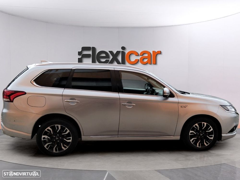 Mitsubishi Outlander 2.0 Instyle - 8
