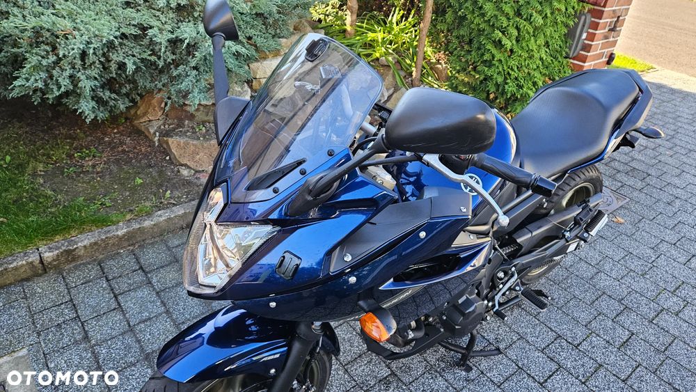 Yamaha XJ - 24