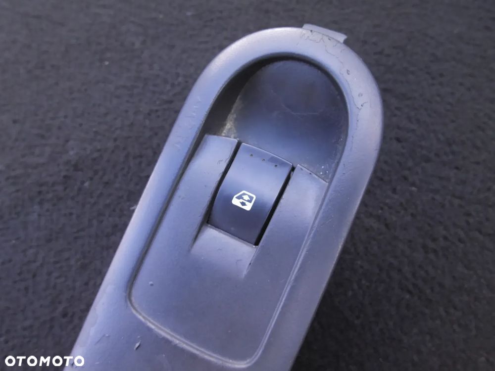 RENAULT SCENIC II PANEL STEROWANIA PRZEŁĄCZNIK SZYB PRZEDNI PRAWY PRZÓD 219860 156013740 POSIADA - 4