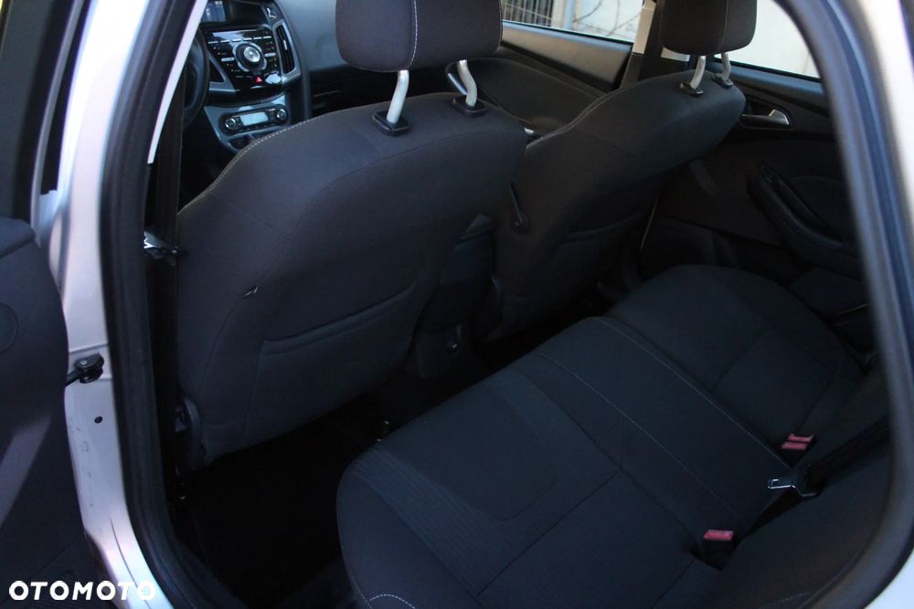 Ford Focus 1.6 EcoBoost Start-Stopp-System SYNC Edition - 4