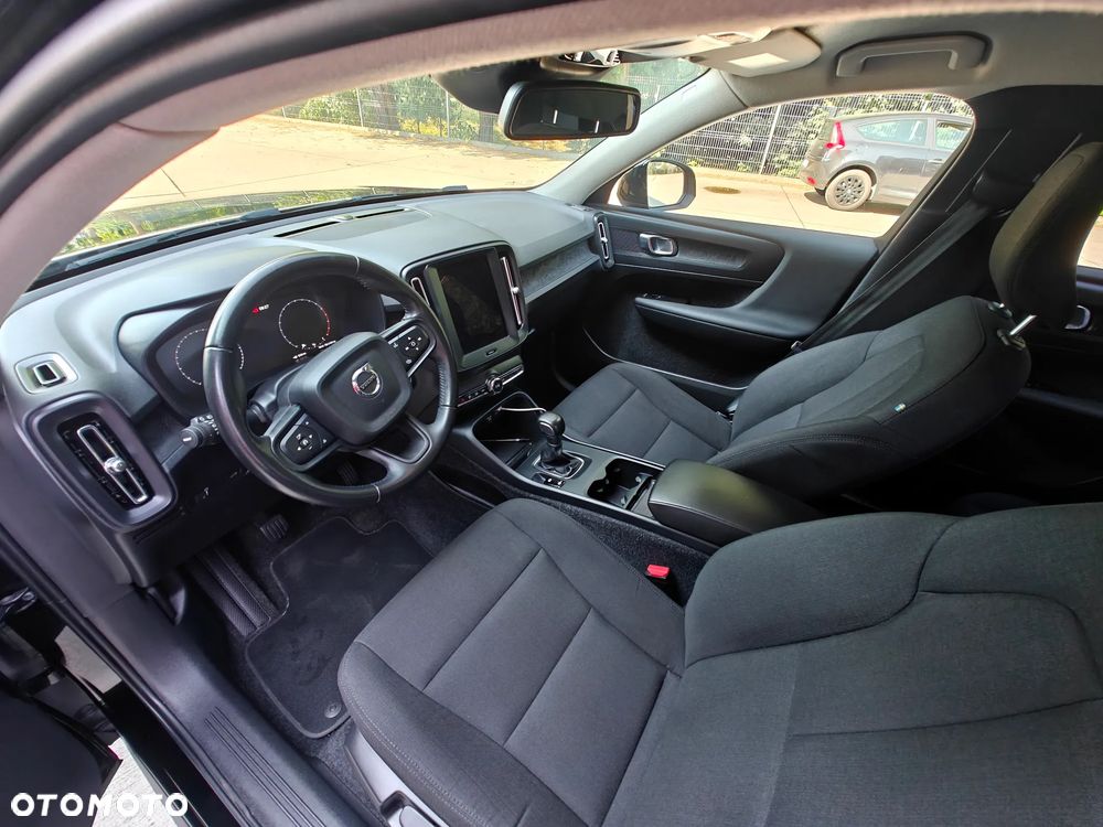 Volvo XC 40 T3 Momentum - 11