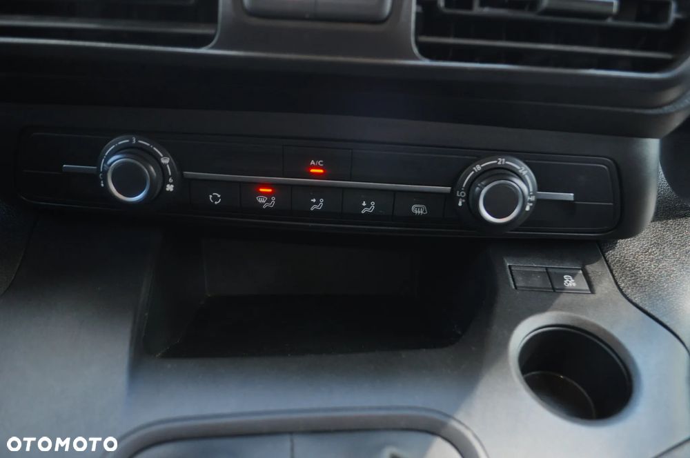Opel COMBO E - 19