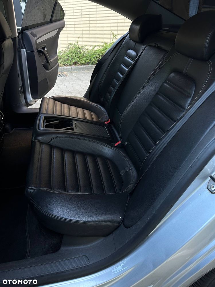 Volkswagen Passat CC - 19