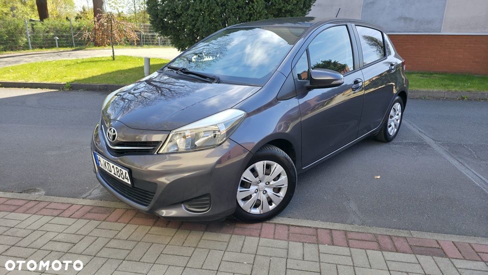 Toyota Yaris 1.33 Premium - 2