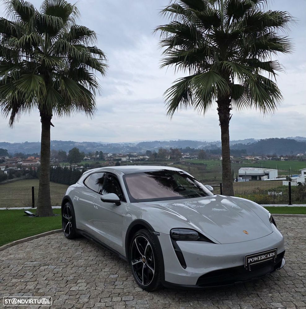 Porsche Taycan Cross Turismo 4 - 15