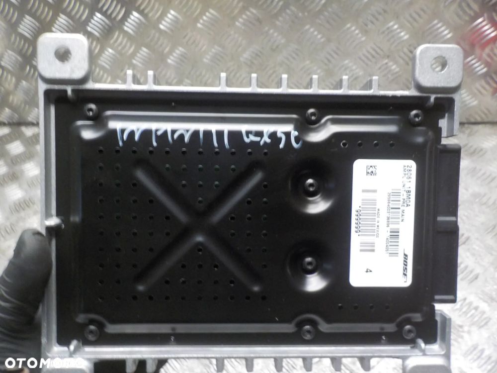 INFINITI QX50 WZMACNIACZ HI-FI BOSE 280611BM0A - 2