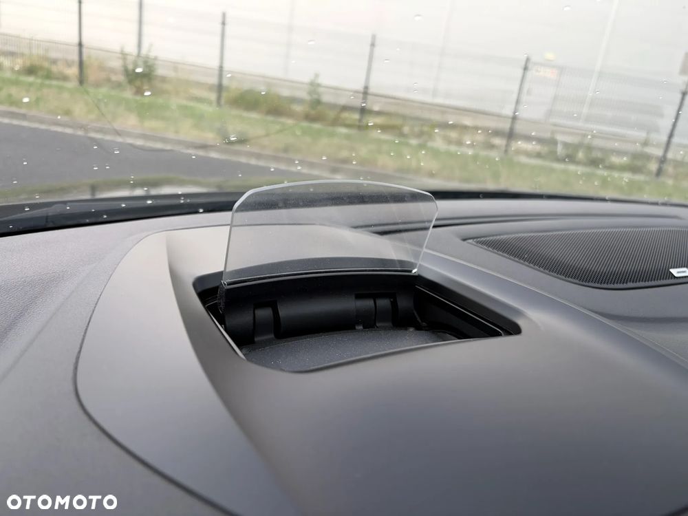 Renault Megane ENERGY TCe 130 BOSE EDITION - 11