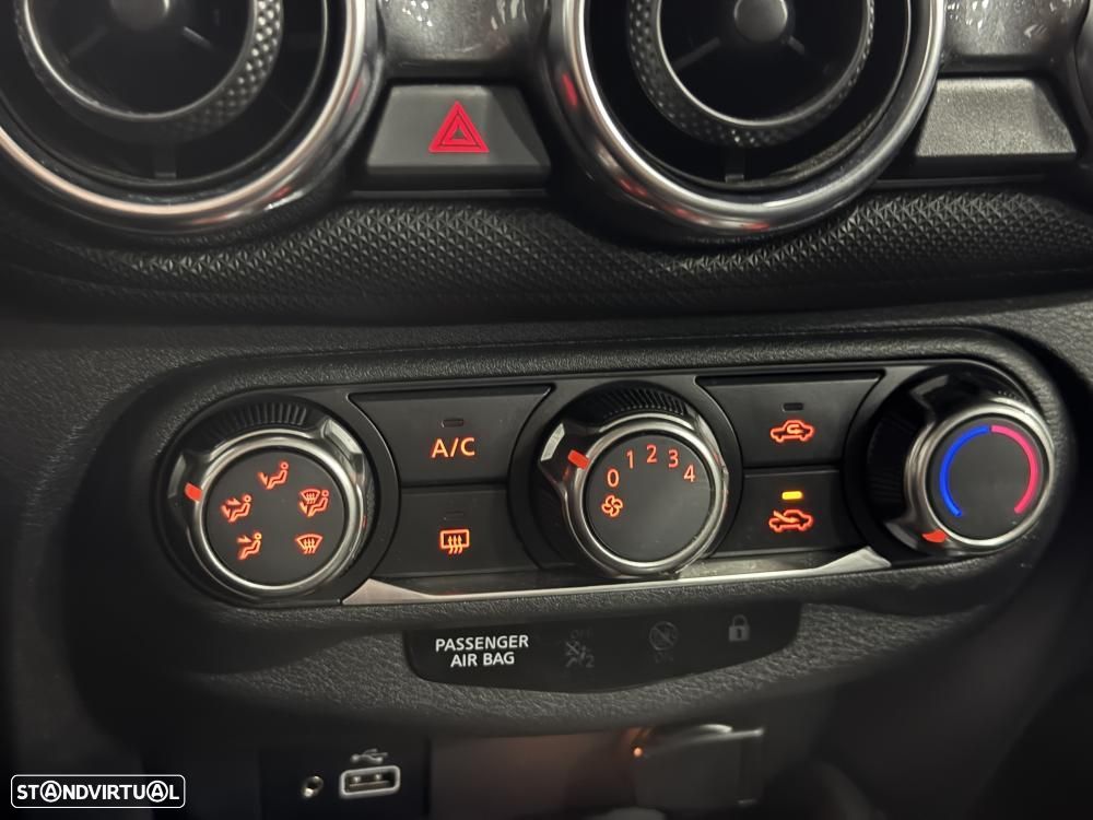 Nissan Juke 1.0 DIG-T Acenta DCT - 32