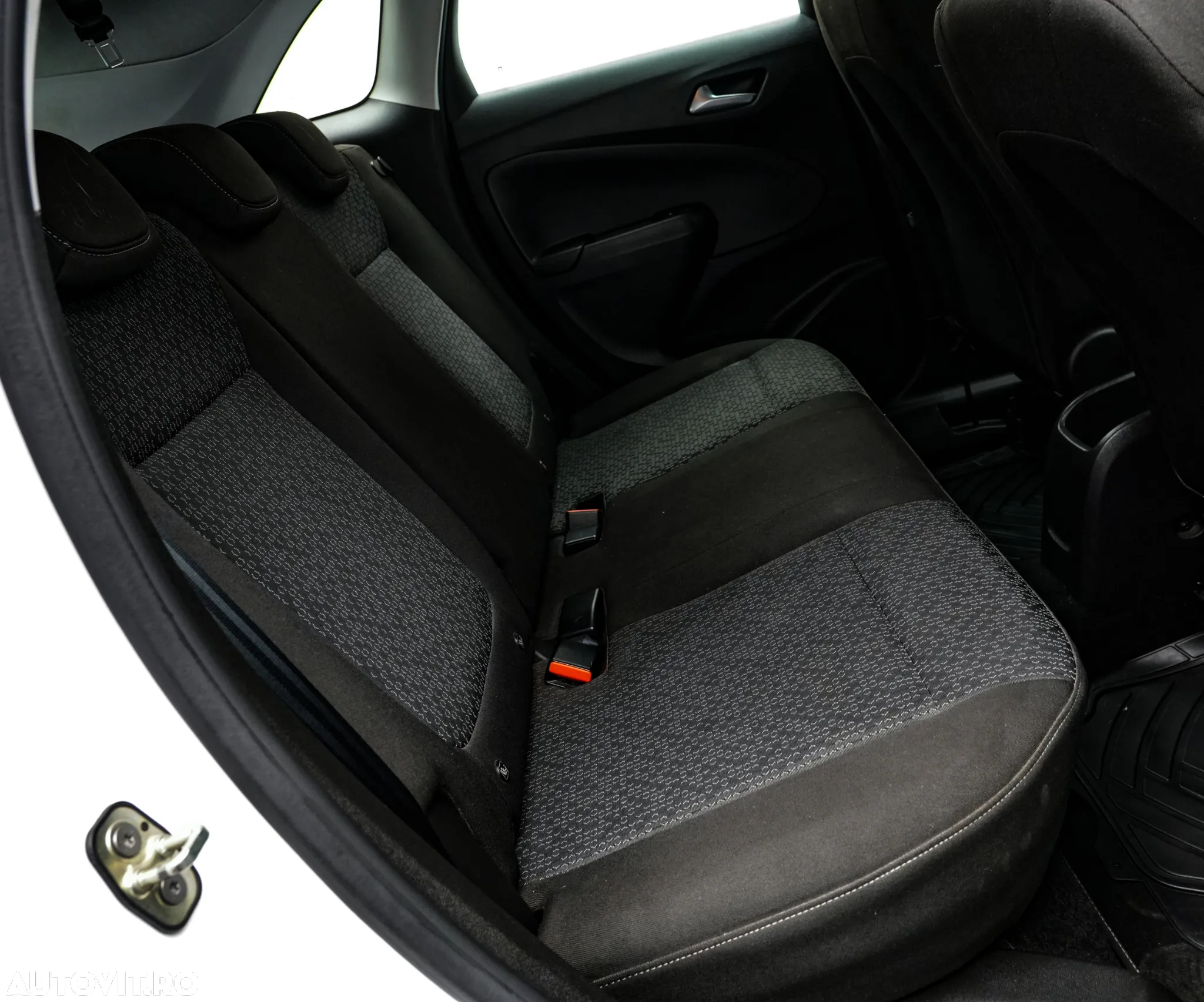 Opel Crossland X 1.2 Innovation - 17