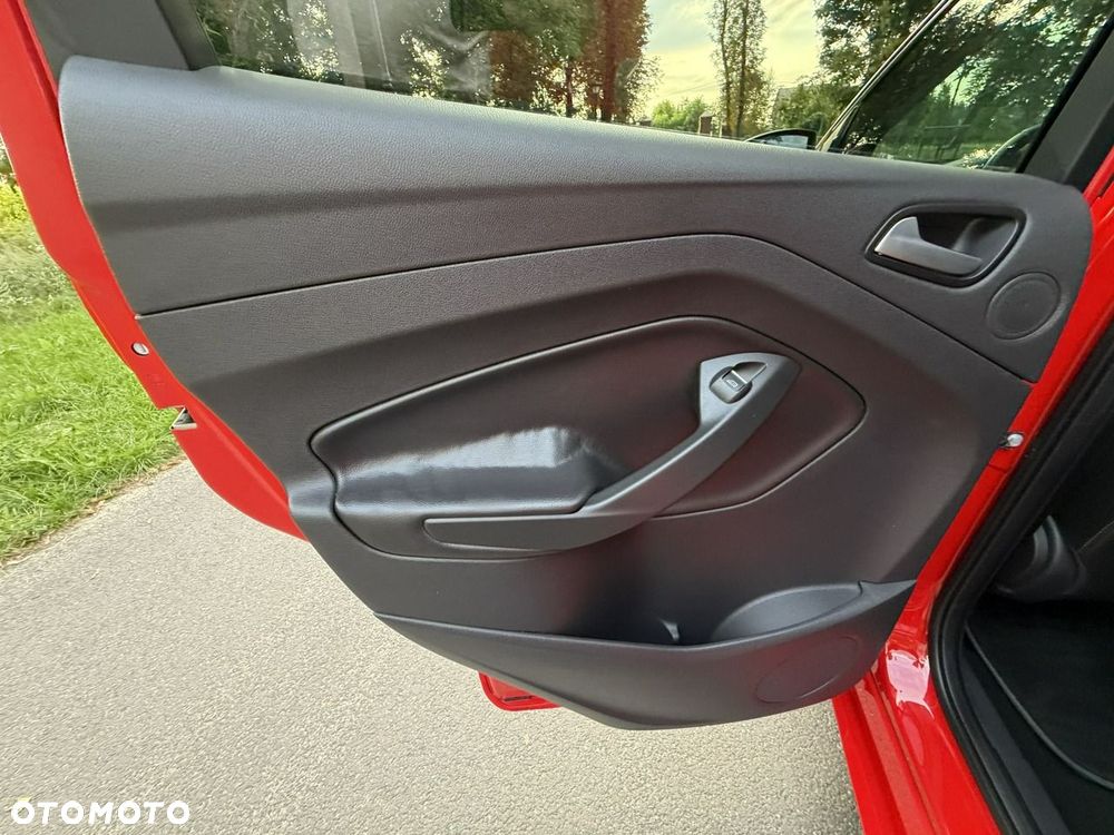 Ford Kuga - 22