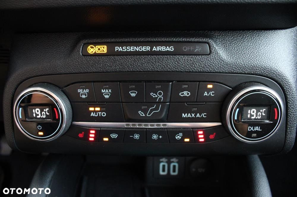 Ford Focus - 21