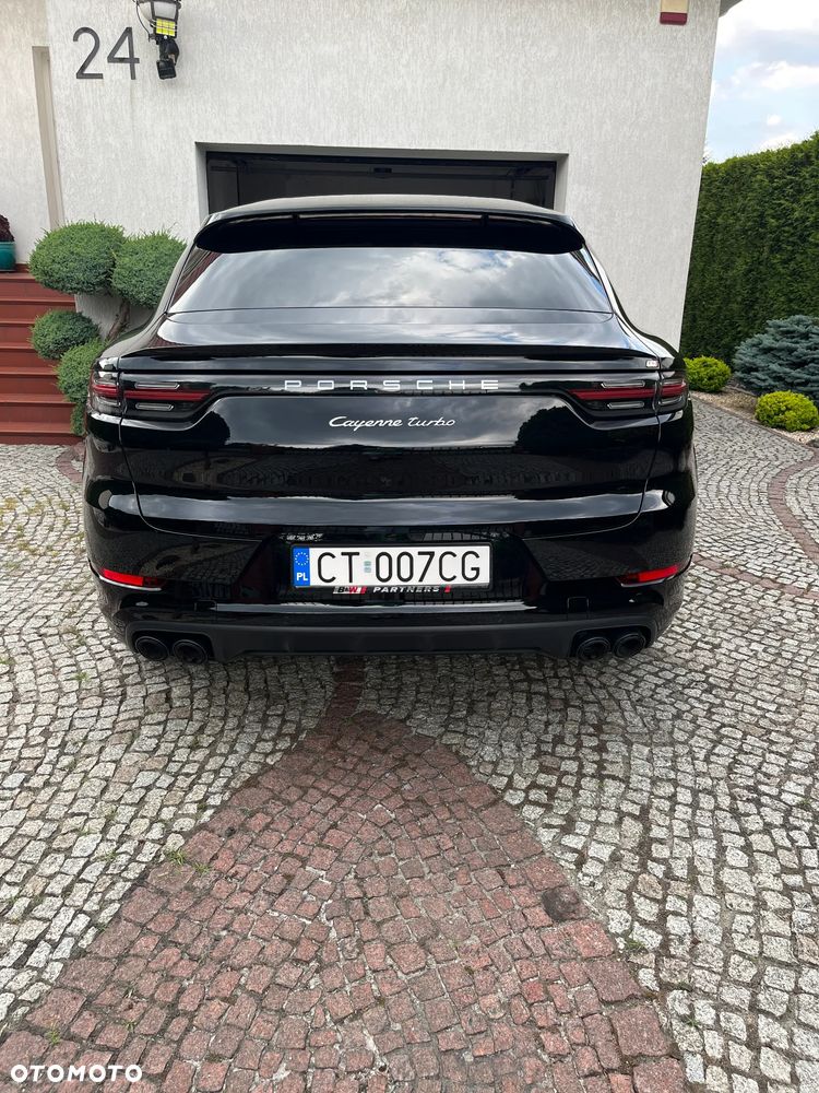 Porsche Cayenne Turbo - 4