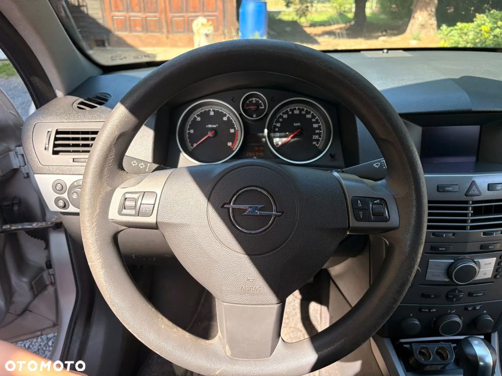 Opel Astra - 9