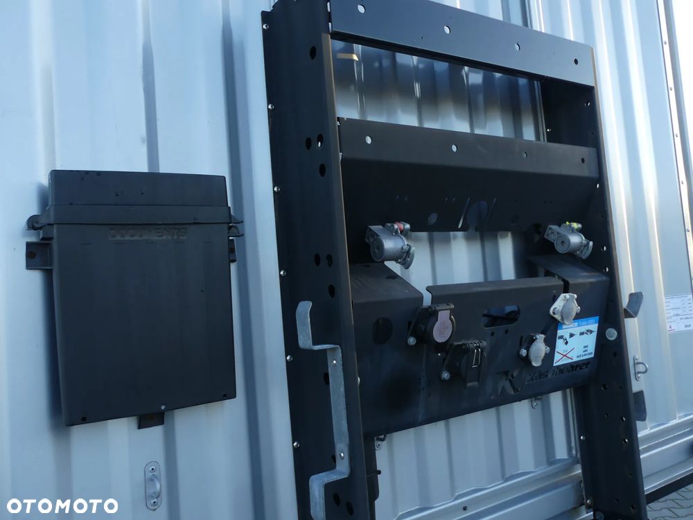 Kassbohrer MEGA / FIRANKA / OŚ PODNOSZONA / DACH PODNOSZONY / - 14