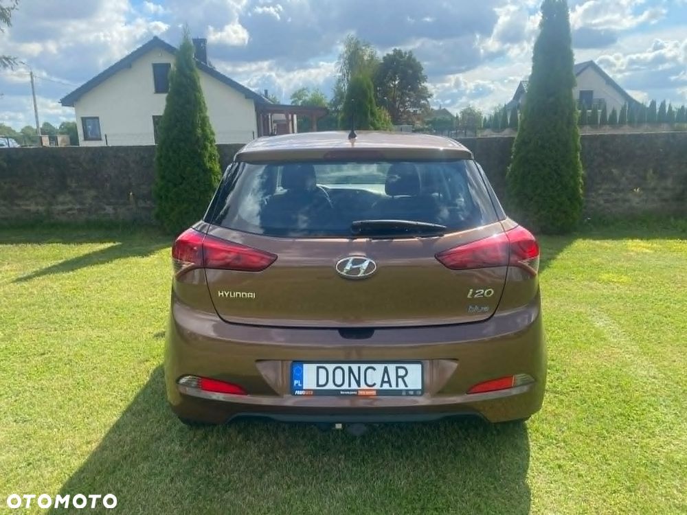 Hyundai i20 1.2 BlueDrive Classic + - 8