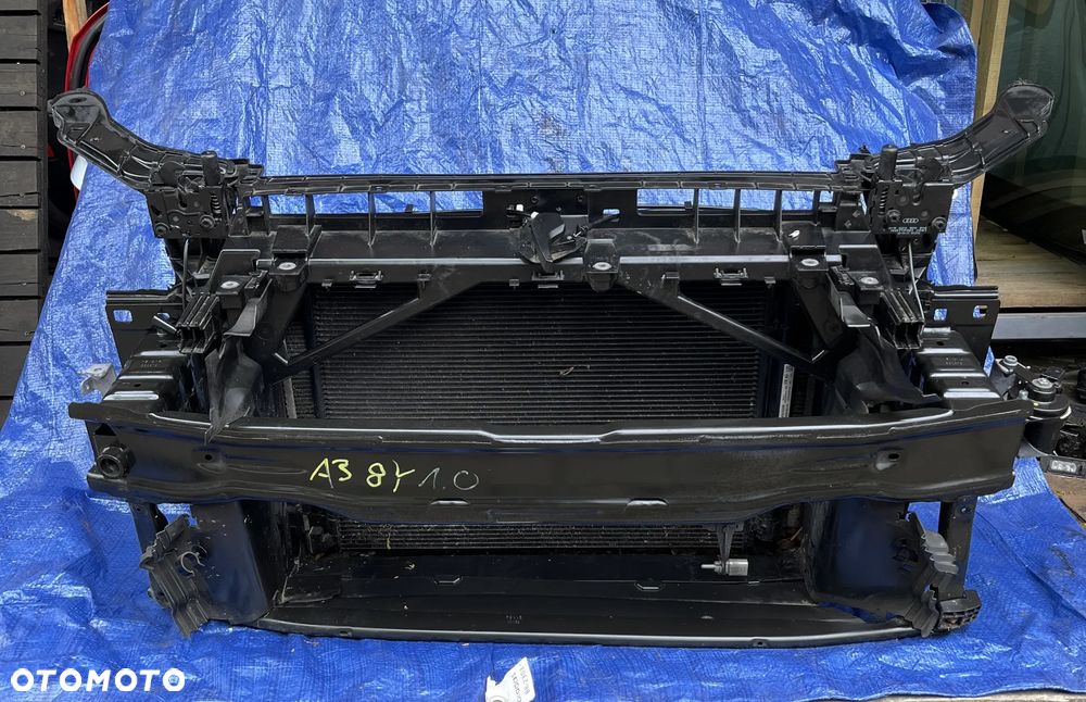 Pas przedni Audi A3 8Y 1,0 KOMPLETNY 1.0 TFSI CHŁODNICA - 2