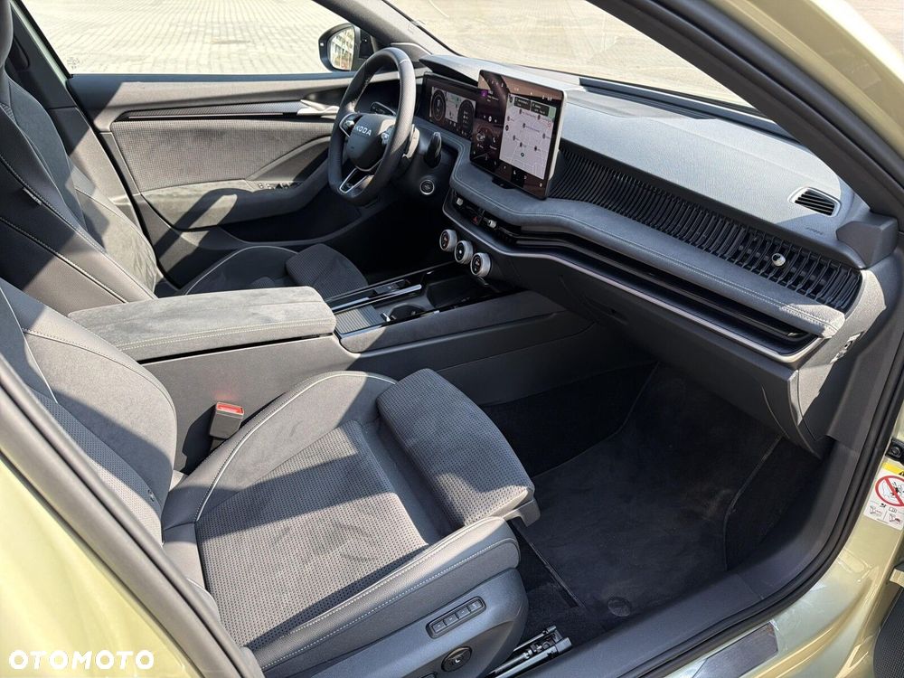 Skoda Superb 2.0 TSI Sportline DSG - 16