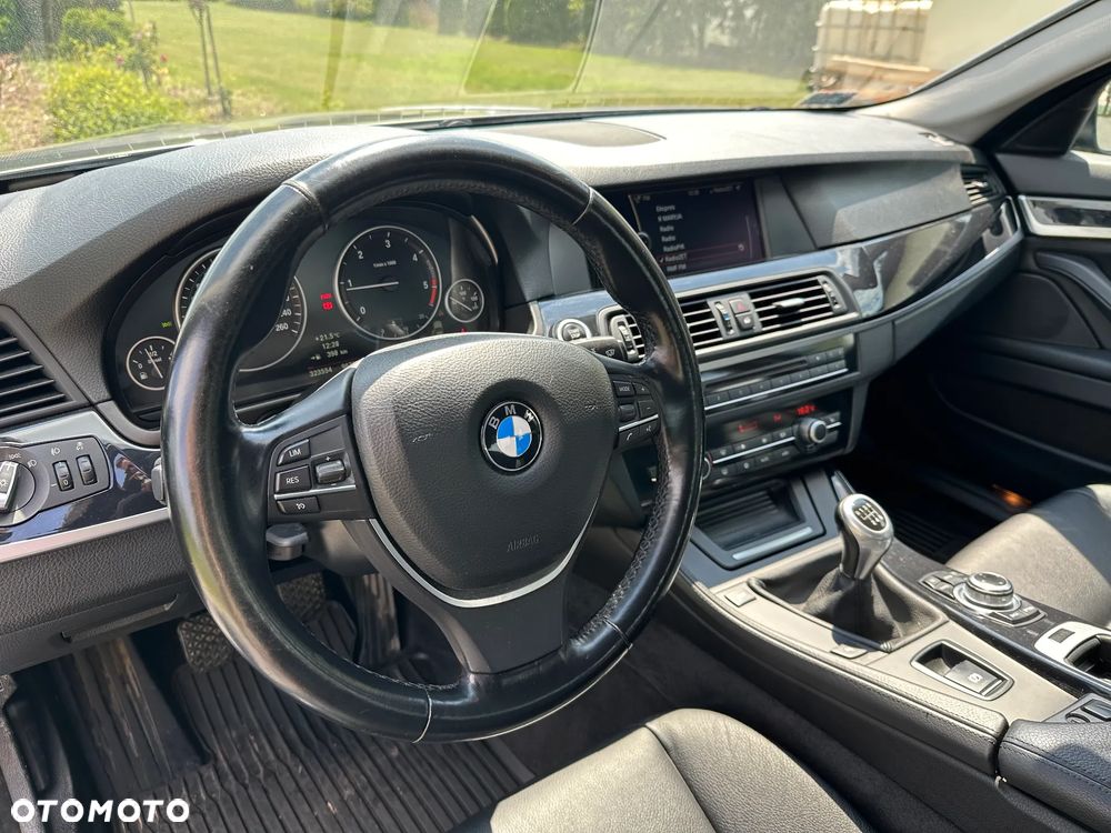 BMW Seria 5 520d Modern Line - 14