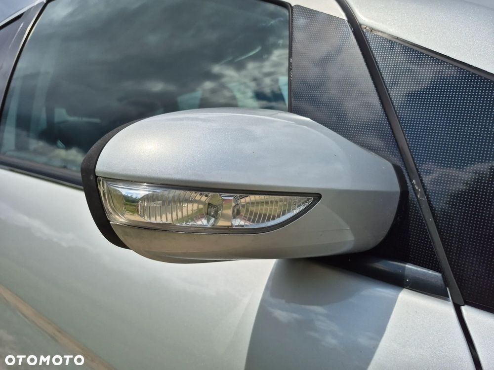 Mercedes-Benz Klasa B 180 BlueEFFICIENCY SPORT EDITION - 21