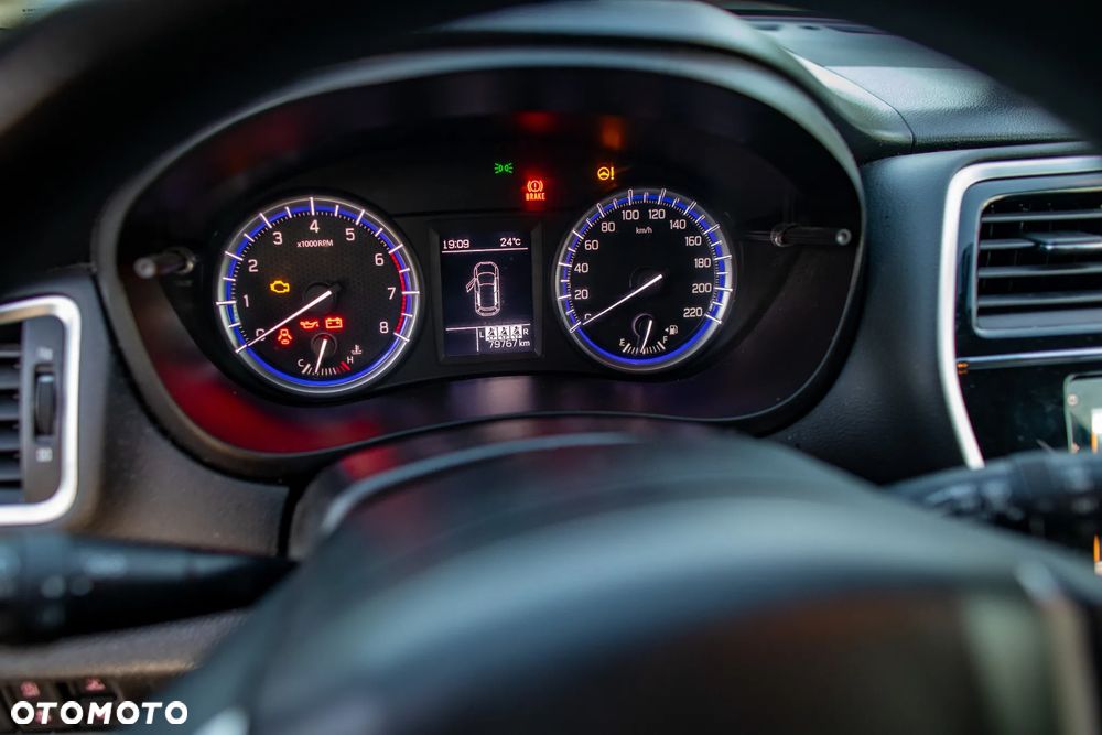 Suzuki SX4 - 10