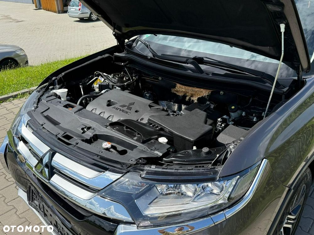 Mitsubishi Outlander 2.0 Intense Comfort 4WD CVT - 10