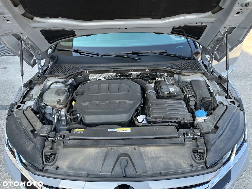 Volkswagen Arteon 2.0 TSI R-Line DSG - 2