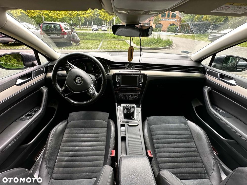 Volkswagen Passat 1.8 TSI BMT Highline - 8