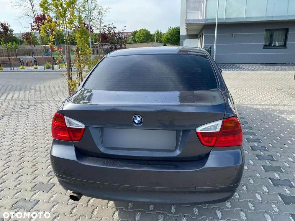 BMW Seria 3 320i - 2