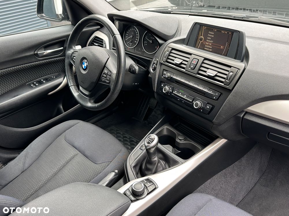 BMW Seria 1 - 17