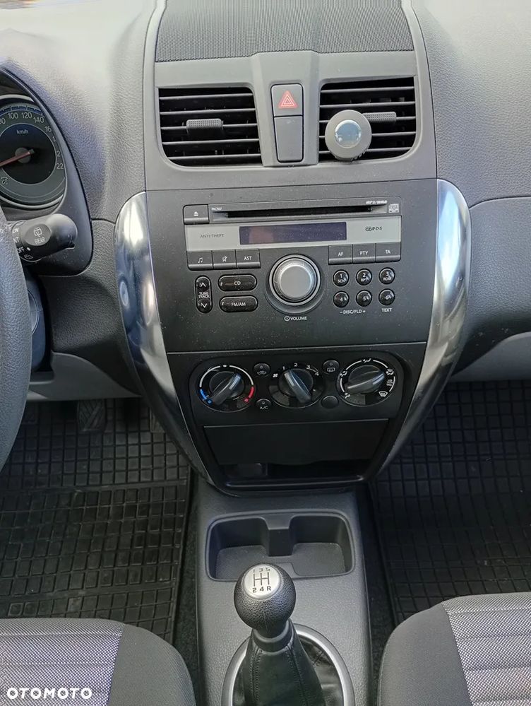 Suzuki SX4 - 13