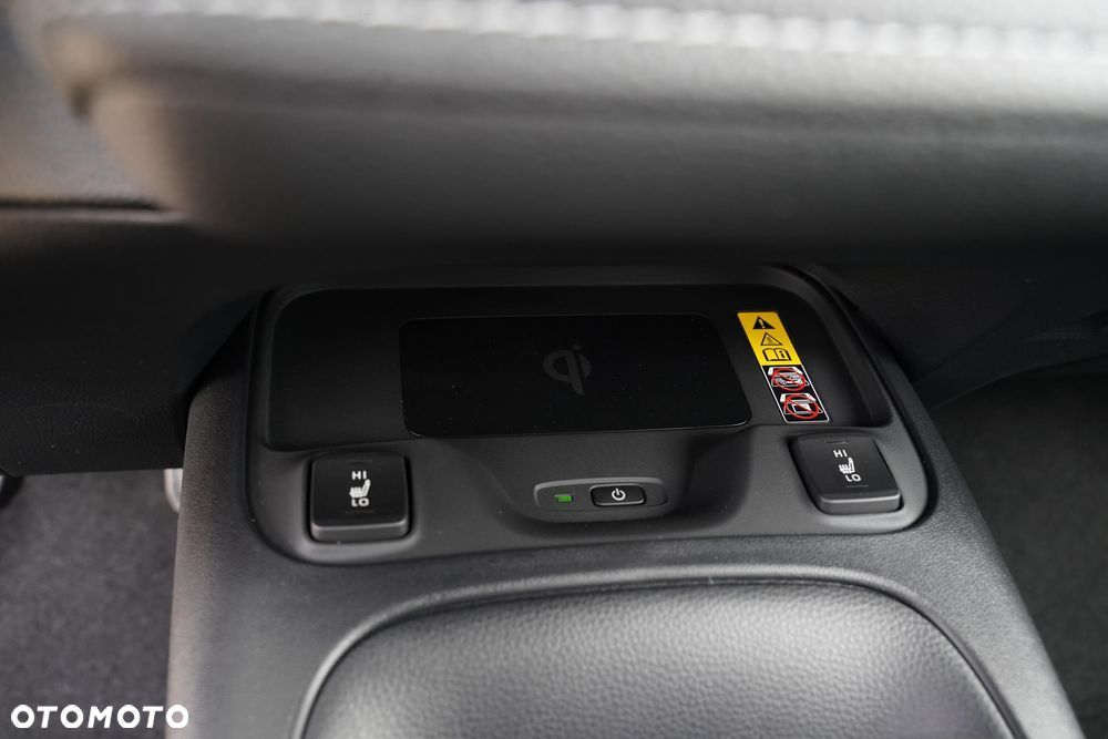 Toyota Corolla 1.8 Hybrid Comfort - 21