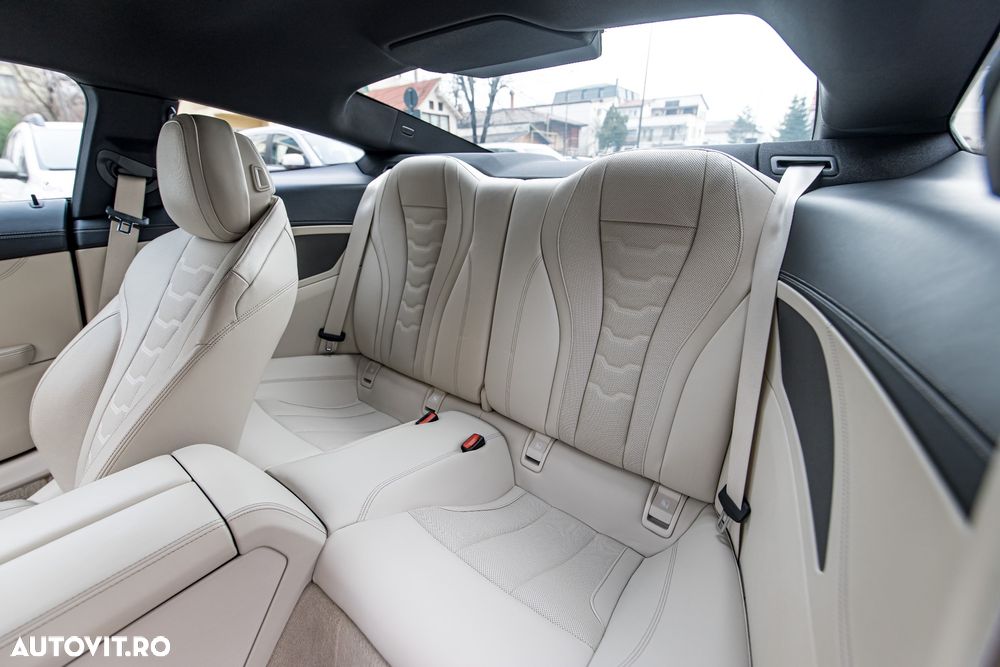 BMW Seria 8 840i xDrive - 28