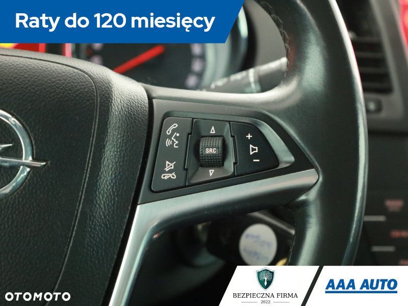Opel Insignia - 16
