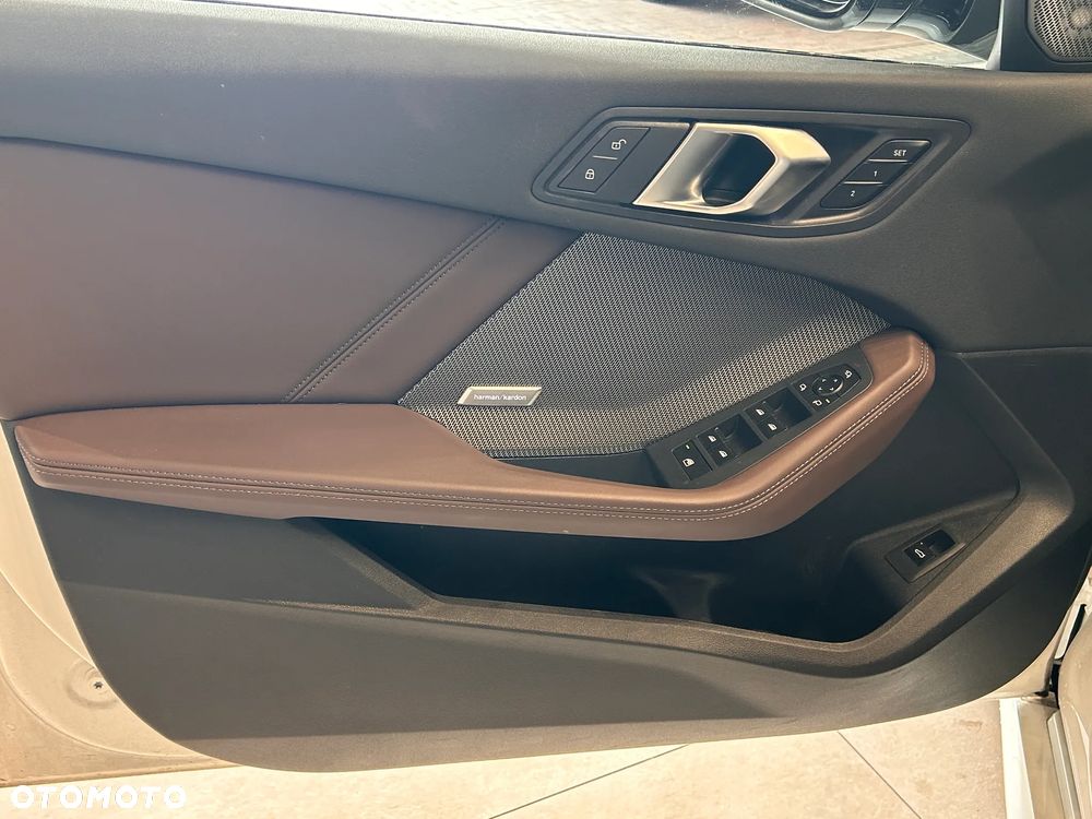 BMW Seria 1 - 15
