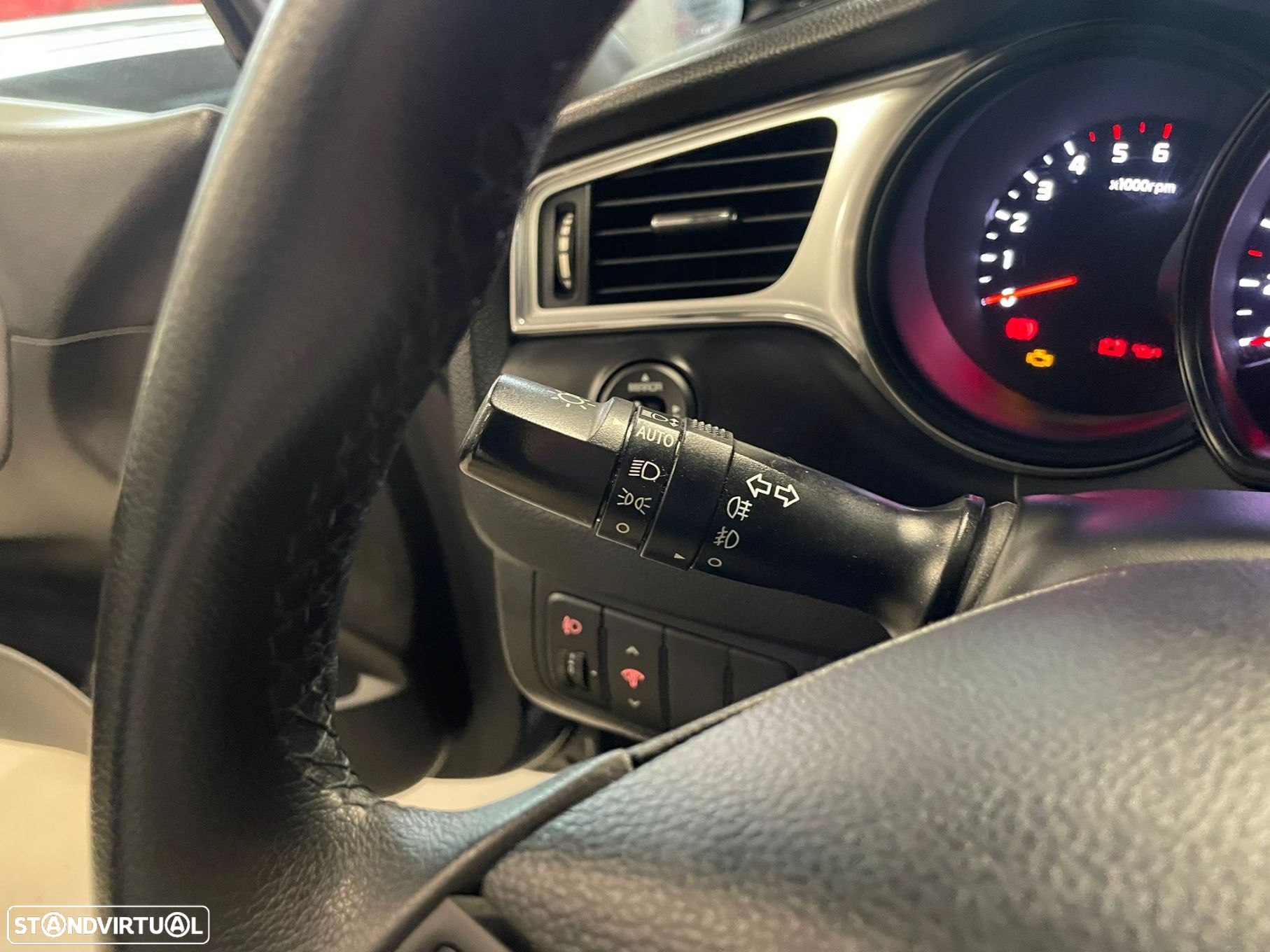 Kia Ceed SW 1.4 CRDi Nav Line - 10
