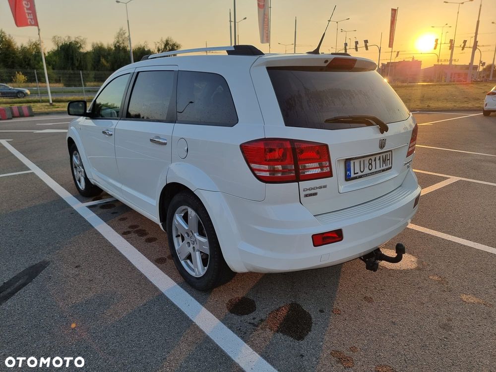 Dodge Journey 2010 photo 3