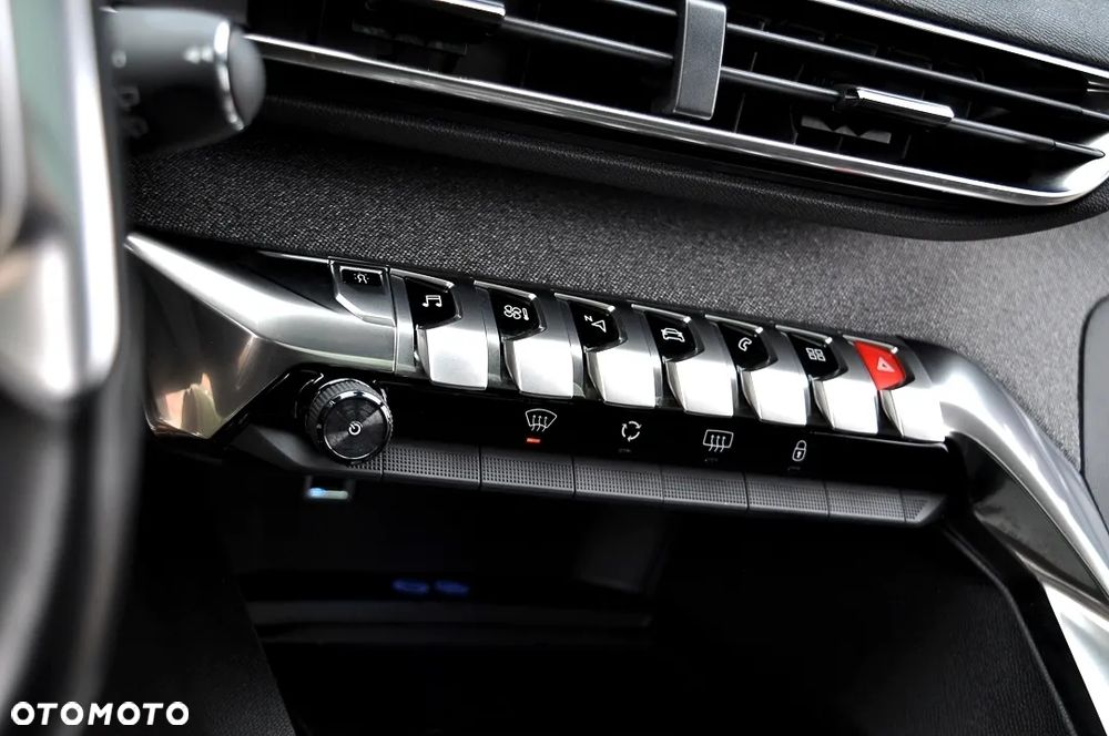 Peugeot 3008 1.5 BlueHDi GT Pack S&S EAT8 - 34