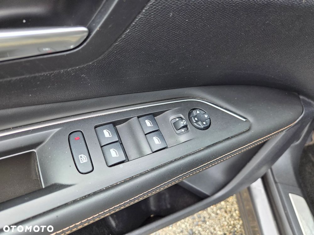 Peugeot 3008 BlueHDi 180 Stop & Start EAT6 GT - 23
