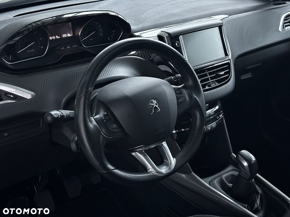 Peugeot 2008 1.6 BlueHDi Style - 15