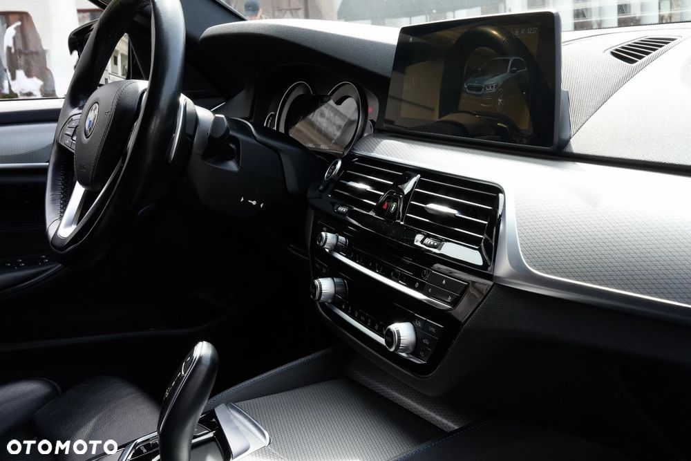 BMW Seria 5 520d M Sport - 20