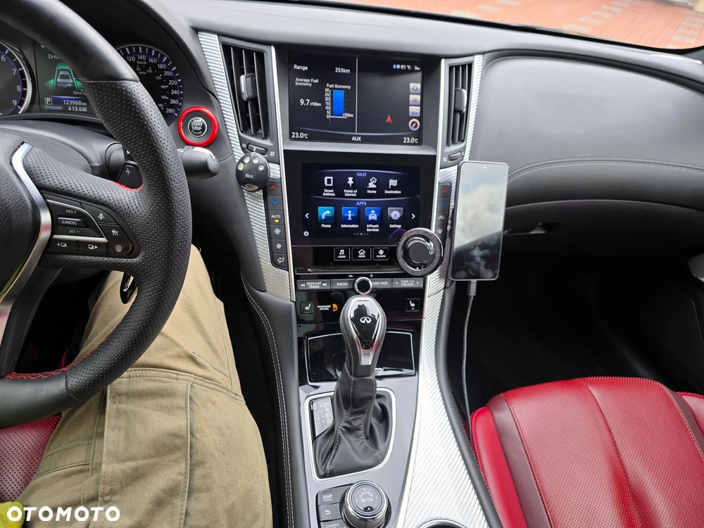 Infiniti Q60 - 17